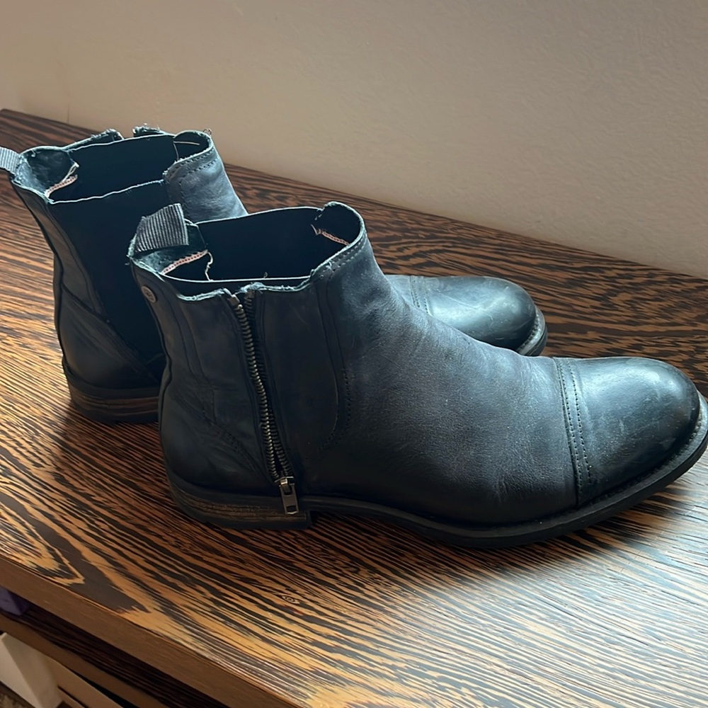 SLS Men’s Leather Black Boot from Portugal